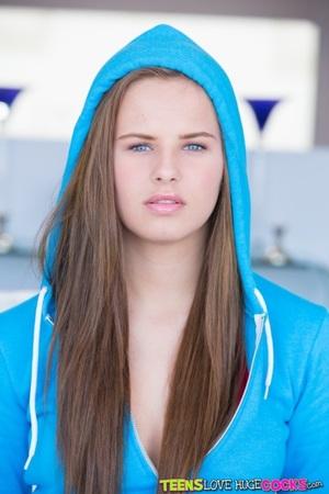 Original 2560 px/ 3840 px