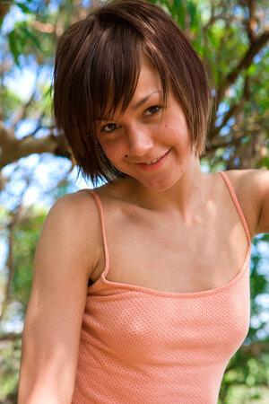 Nude Girls Naked outdoors Isla