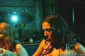 Original 900 px/ 599 px