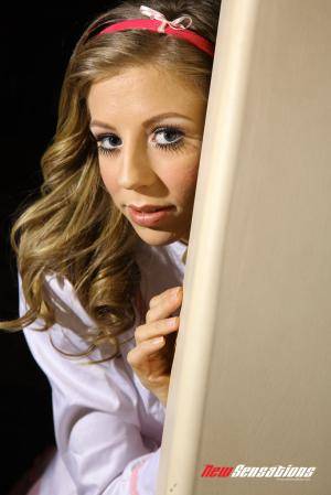 Original 683 px/ 1024 px