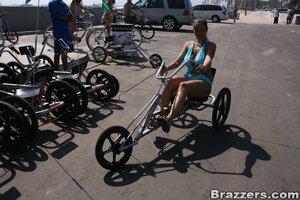 Original 900 px/ 600 px