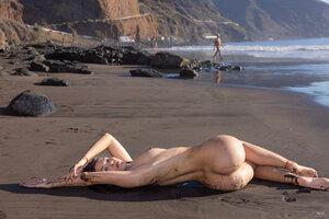 Original 8192 px/ 5464 px