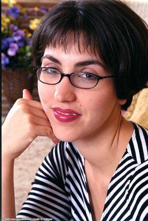 Original 683 px/ 1024 px