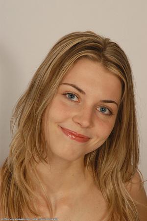 Original 682 px/ 1024 px