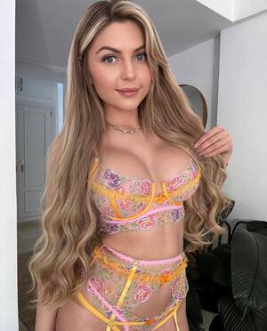 Original 1033 px/ 1280 px