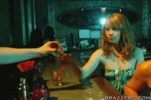 Original 900 px/ 599 px