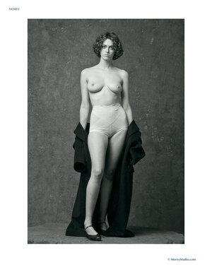 Original 2400 px/ 3000 px