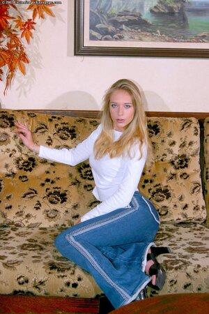 Original 683 px/ 1024 px