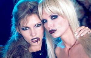 Original 827 px/ 527 px