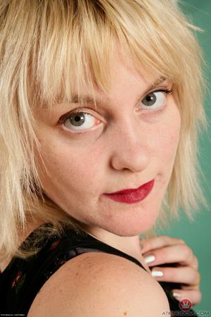 Original 2000 px/ 3000 px