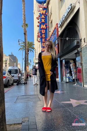 Original 2000 px/ 3000 px