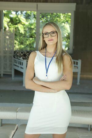 Original 1280 px/ 1920 px