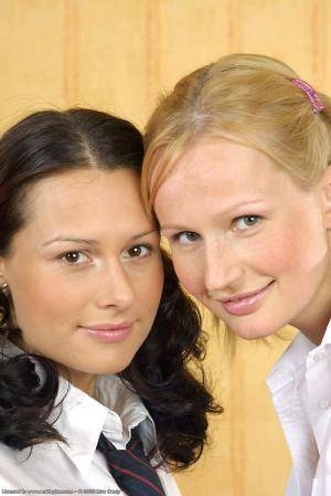 Original 683 px/ 1024 px