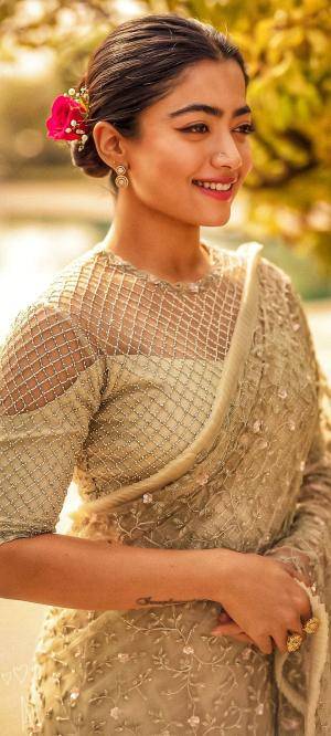 Original 922 px/ 2048 px