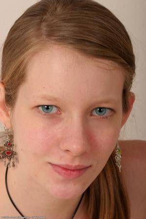 Original 682 px/ 1024 px