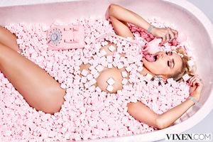 Original 2999 px/ 2000 px