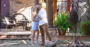 Original 5000 px/ 2637 px