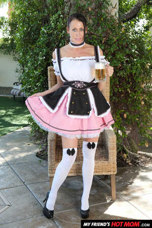 #NaughtyAmerica Reagan Foxx - My Friends Hot Mom - Reagan Foxx gets a hard dick before the festival