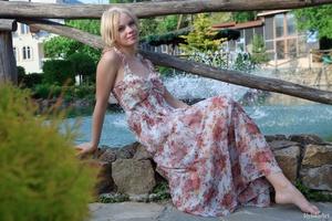 Original 2048 px/ 1365 px