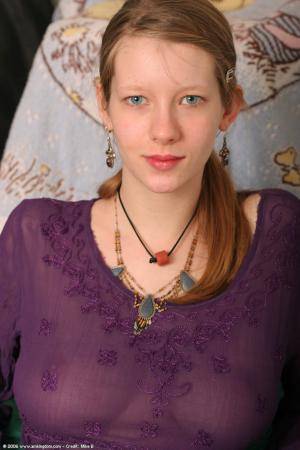 Original 682 px/ 1024 px