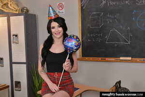 Original 2500 px/ 1667 px