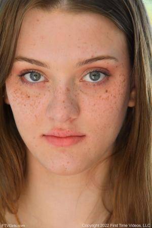 Original 852 px/ 1280 px