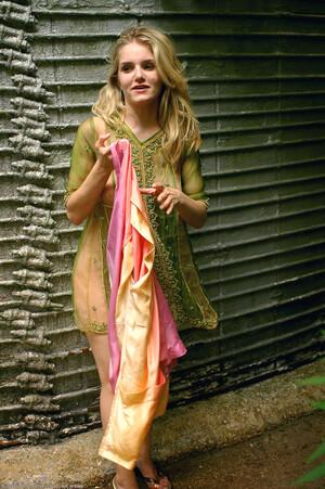 Original 1021 px/ 1536 px