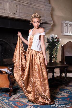 Original 1067 px/ 1600 px