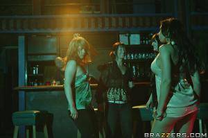 Original 900 px/ 599 px