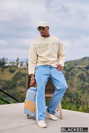 Original 2000 px/ 2999 px