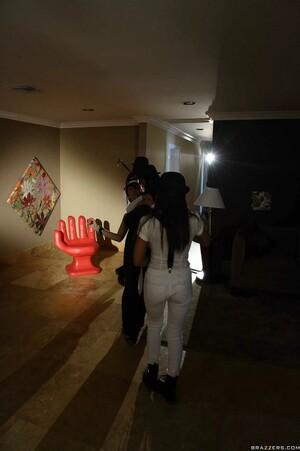 Original 1600 px/ 2404 px