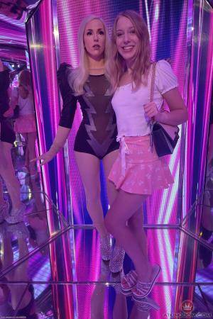 Original 2000 px/ 3000 px