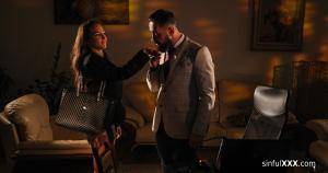 Original 4096 px/ 2160 px