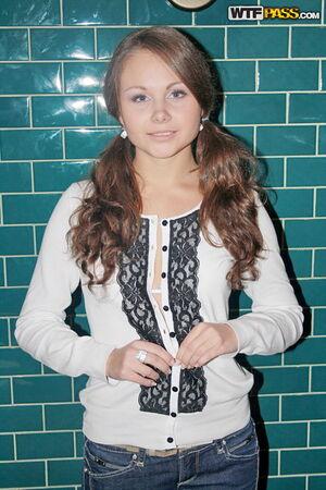 Original 1067 px/ 1600 px