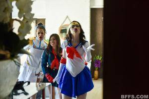 Original 900 px/ 601 px