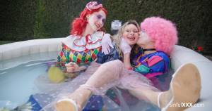 Original 4096 px/ 2160 px