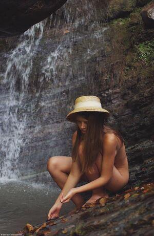 Original 1000 px/ 1536 px