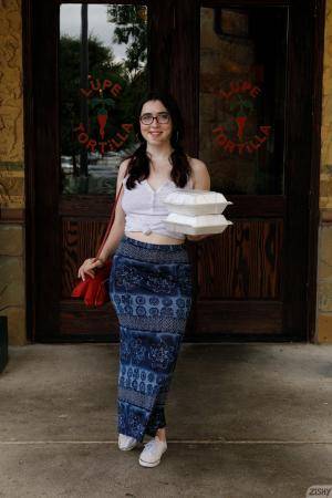 Original 1280 px/ 1920 px