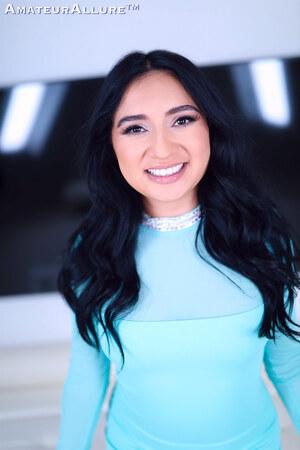 #AmateurAllure - Ophelia Purr - Young Beauty Gives Head, Fucks and Swallows a Thick Load