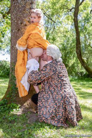 Original 1067 px/ 1600 px