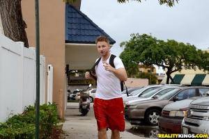 Original 3840 px/ 2564 px