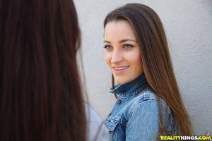 Original 900 px/ 600 px