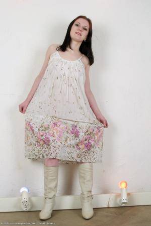 Original 682 px/ 1024 px