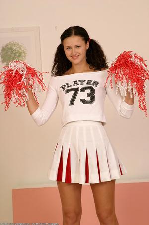 Original 680 px/ 1024 px