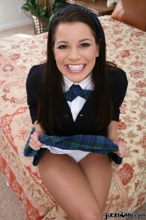 Original 681 px/ 1024 px