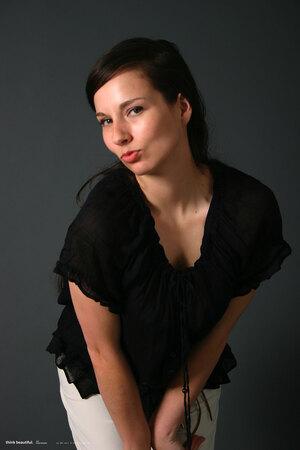 Original 2048 px/ 3072 px