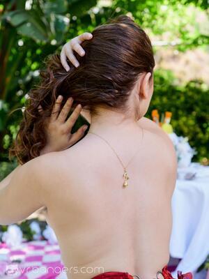 Original 2000 px/ 2667 px