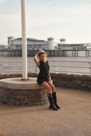 Original 854 px/ 1280 px