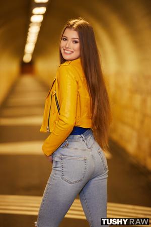 Original 2000 px/ 3000 px