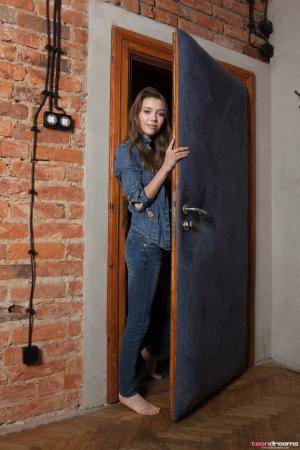 Original 3744 px/ 5616 px